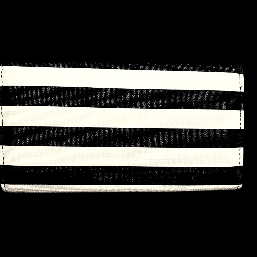 Mod Style Wallet - Picture 2 of 4